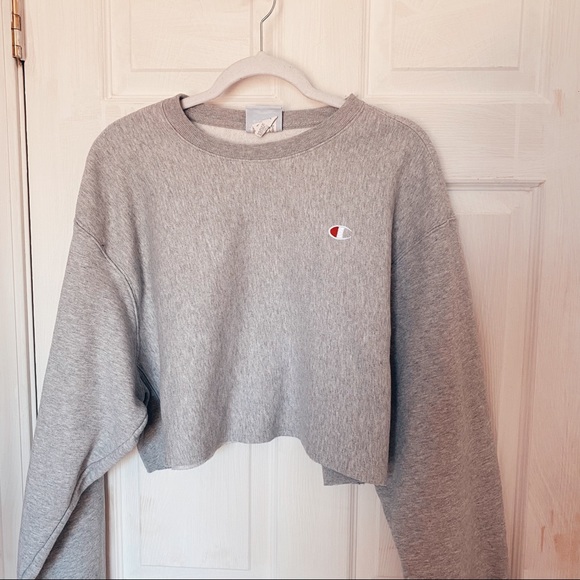 Cropped Champion Crew Neck - Picture 3 of 3